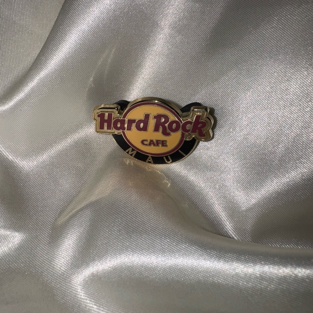 Hard Rock Cafe Maui Pin